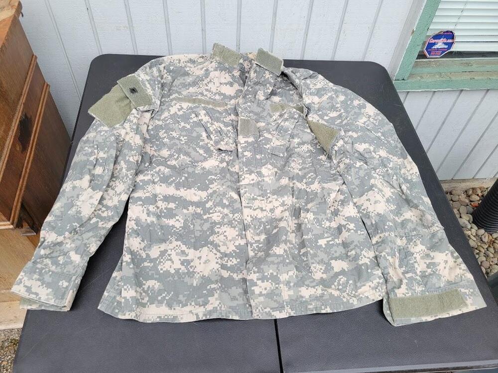 US Military Army Combat Shirt Mens Large Long Gray Digital Camo Cotton Blend ACU